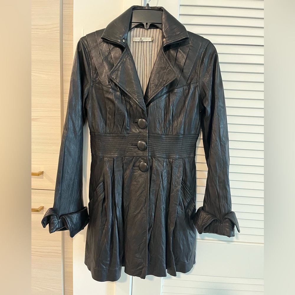 Mike & Chris Leather coat Size M
